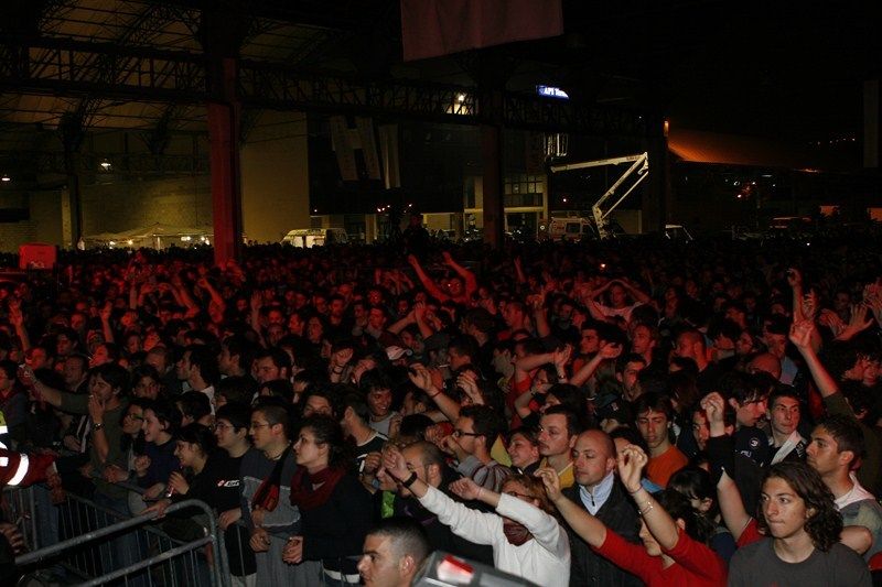 Concerto Aspettando Il Primo Maggio Teramo Abruzzo Edizione 2006