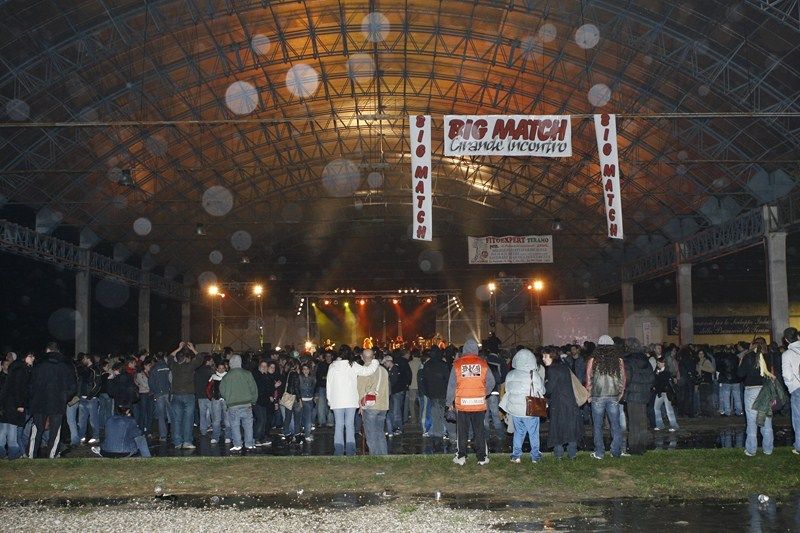 Concerto Aspettando Il Primo Maggio Teramo Abruzzo Edizione 2006